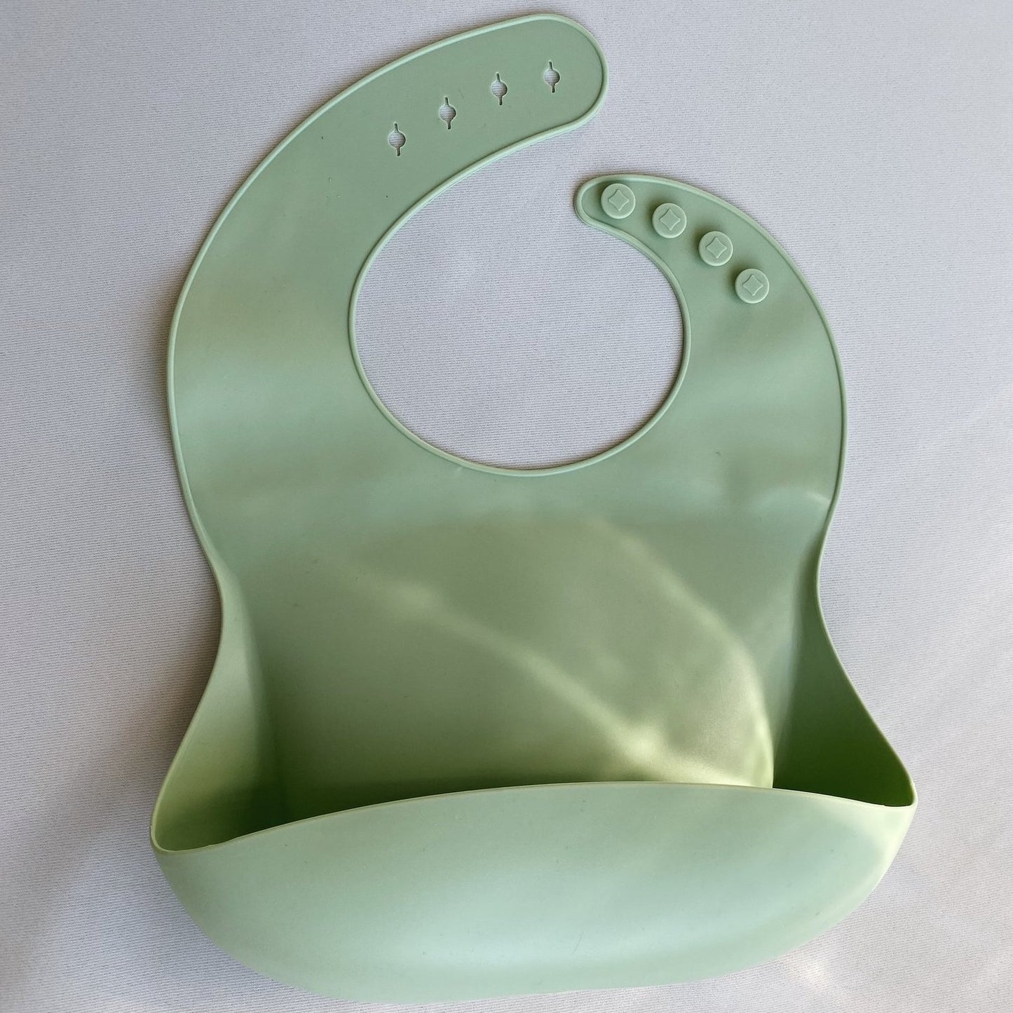 Dainty Daisy Silicone Bibs